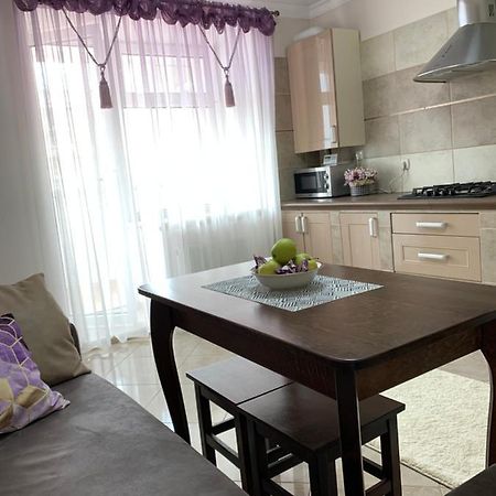 Apartamento Центр. Поруч Парк Та Став Ternópil Exterior foto